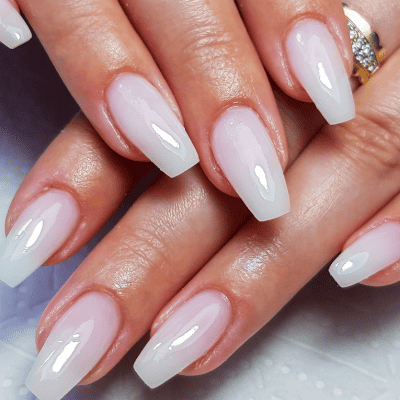 Dip vs Acrylic Nails: Which Manicure Is Right For You?